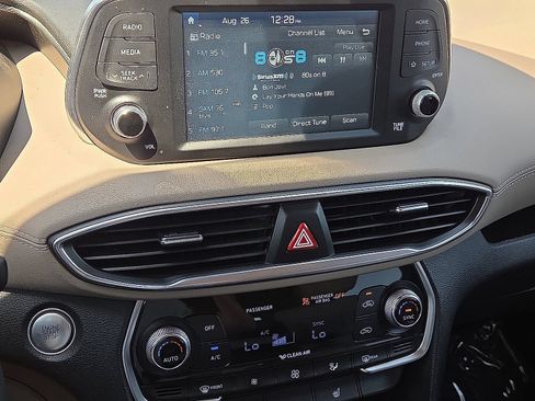 Used 2019 Hyundai Santa Fe Limited FWD image 26
