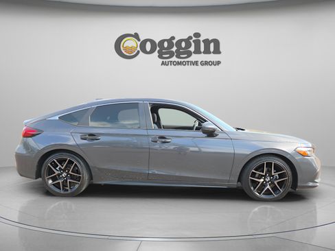 Certified 2024 Honda Civic Sport Touring image 7