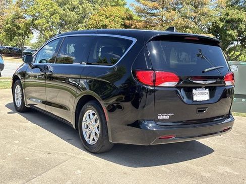 Used 2024 Chrysler Voyager LX FWD image 10