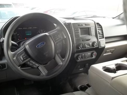 Used 2017 Ford F150 XL image 5