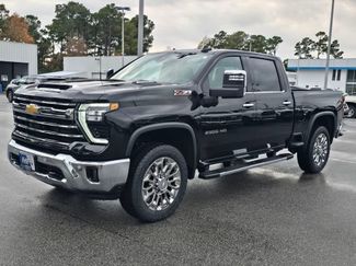 New 2026 Chevrolet Silverado 2500 LTZ w/ LTZ Premium Package 360° Tour