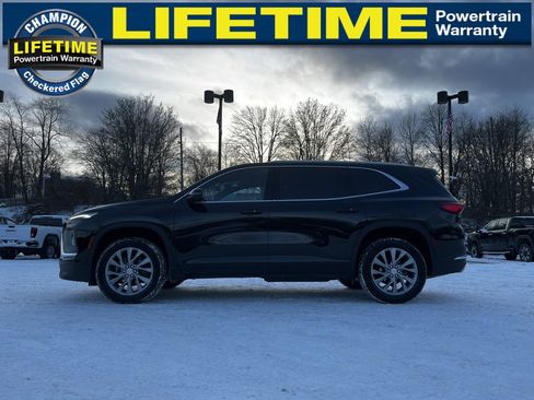 Used 2025 Buick Enclave Preferred image 15