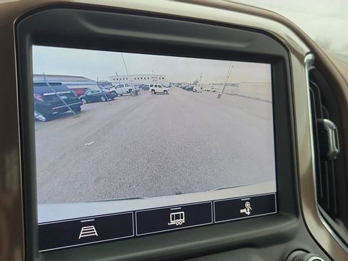 Certified 2022 Chevrolet Silverado 1500 High Country w/ Safety Package II image 27