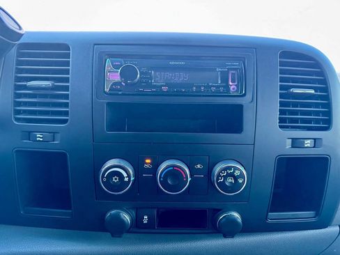 Used 2014 Chevrolet Silverado 2500 W/T image 15