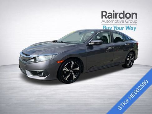 Used 2017 Honda Civic Touring image 3