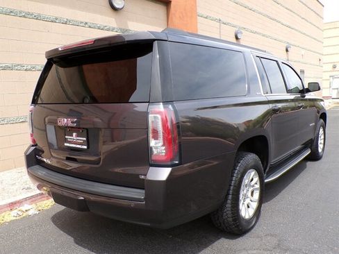 Used 2015 GMC Yukon XL SLE w/ Convenience Package image 6