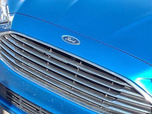 Used 2020 Ford Fusion SE image 28