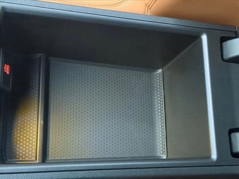 Used 2026 BMW 330i Sedan image 12