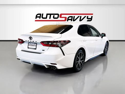 Used 2022 Toyota Camry SE w/ Convenience Package FWD image 7
