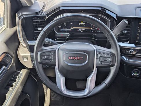 Used 2024 GMC Sierra 1500 SLT image 18