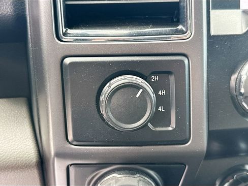 Used 2019 Ford F150 XLT w/ Trailer Tow Package image 18