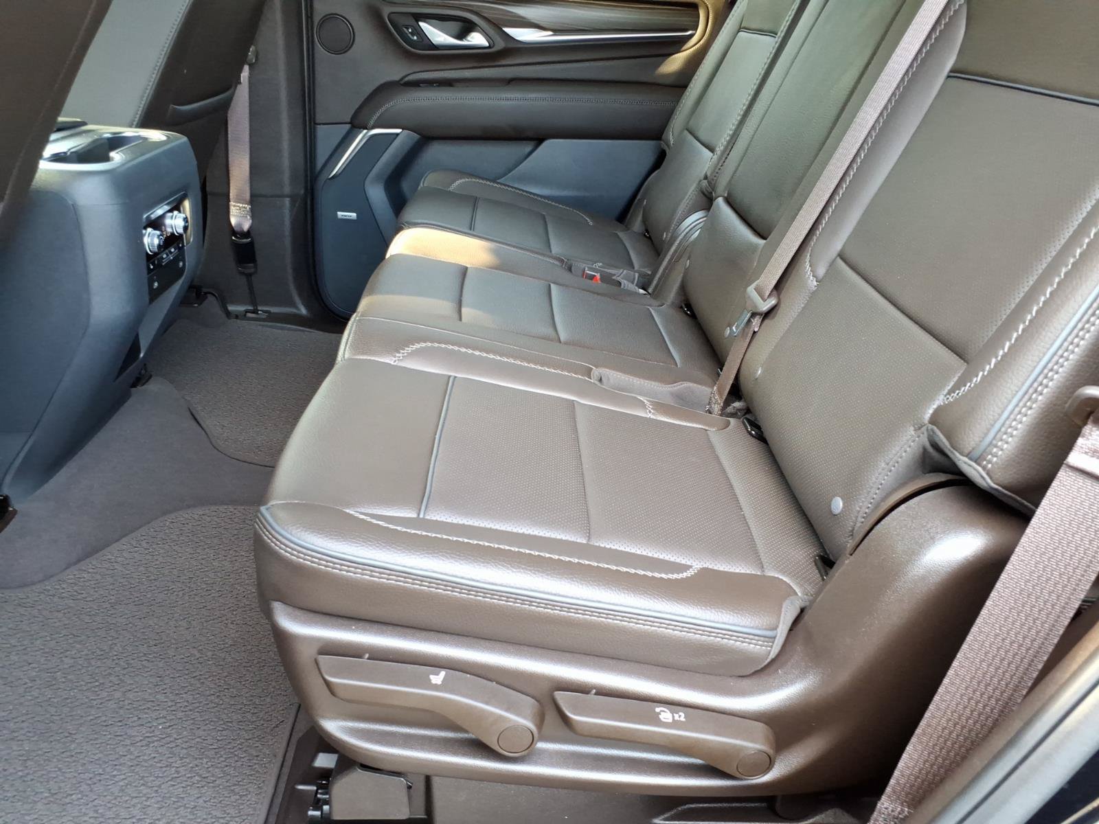 Certified 2024 GMC Yukon Denali AWD/4WD image 11