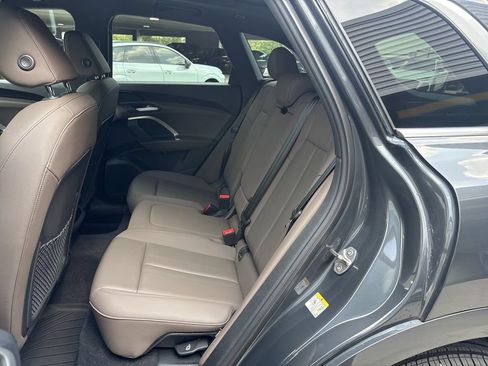 Certified 2025 Audi Q5 Premium w/ Convenience Package AWD/4WD image 14