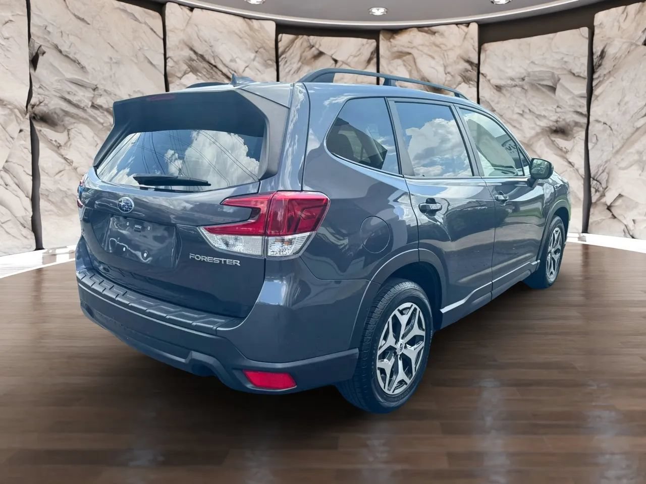 Used 2021 Subaru Forester Premium w/ Popular Package #1 AWD/4WD image 7