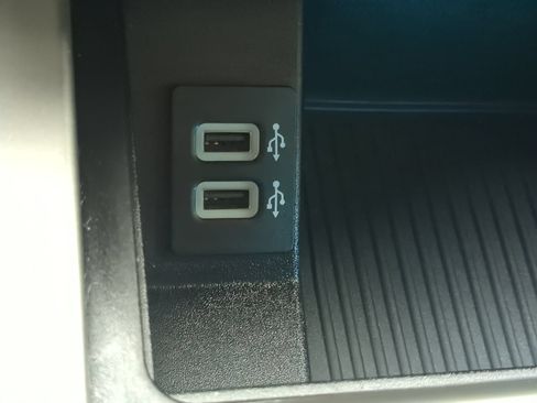 Certified 2020 Ford F150 Lariat w/ Equipment Group 502A Luxury RWD image 60