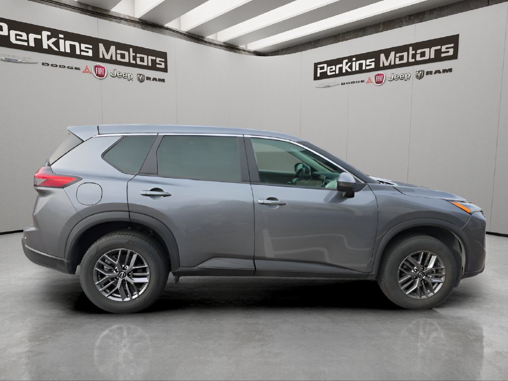 Used 2026 Nissan Rogue SV AWD/4WD image 6