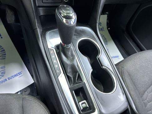 Used 2020 Chevrolet Equinox LT FWD image 23