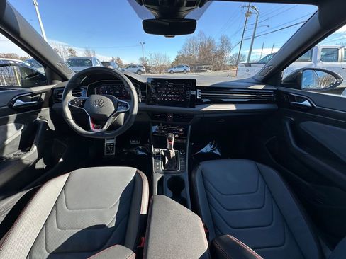 Used 2025 Volkswagen Jetta GLI Autobahn w/ GLI Black Package image 21