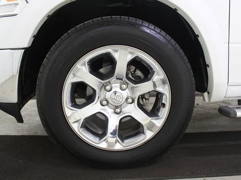 Used 2017 RAM 1500 Laramie RWD image 26