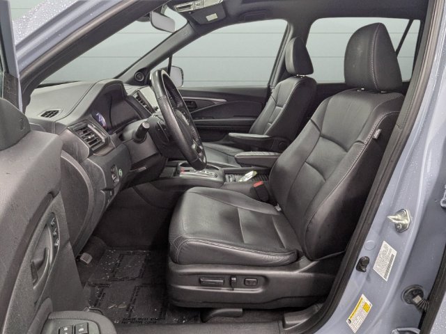 Used 2023 Honda Passport EX-L image 11