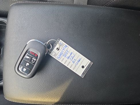 Certified 2025 Honda CR-V EX image 33