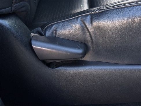 Used 2022 Toyota Tacoma TRD Off-Road w/ Technology Package image 32