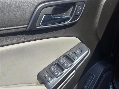 Used 2019 Chevrolet Tahoe LT RWD image 11