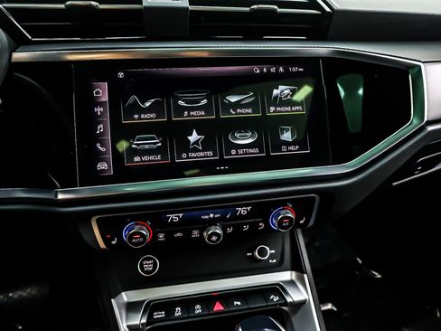 Used 2025 Audi Q3 2.0T Premium Plus w/ Premium Plus Package image 21