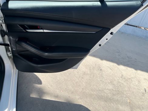 Used 2024 MAZDA MAZDA3 s FWD image 15
