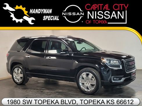 Used 2017 GMC Acadia Limited SLT image 1
