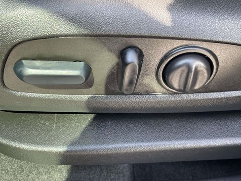 Used 2024 Chevrolet Equinox RS image 25