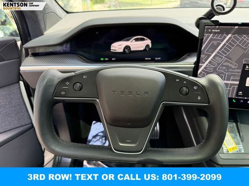 Used 2023 Tesla Model X Plaid image 17