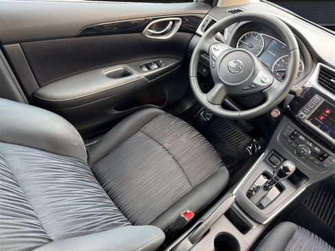 Used 2019 Nissan Sentra SV image 15