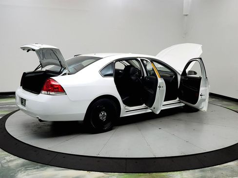 Used 2016 Chevrolet Impala Police FWD image 11