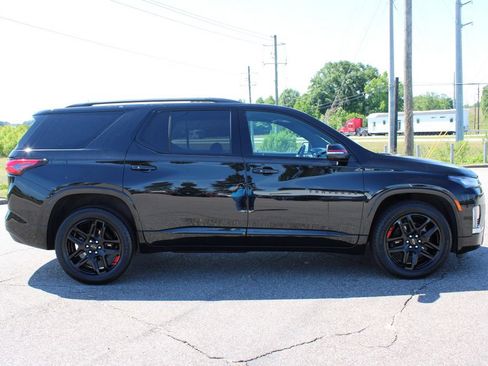 Used 2023 Chevrolet Traverse Premier w/ Redline Edition AWD/4WD image 21