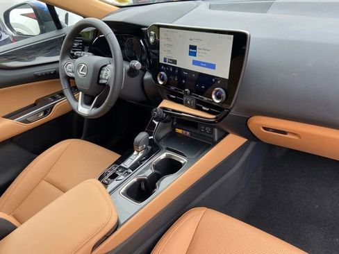 Certified 2025 Lexus NX 350 AWD w/ Accessory Package (2T) image 28