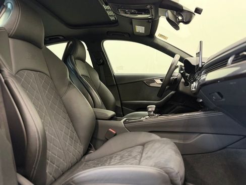 Used 2022 Audi S4 Premium Plus image 25