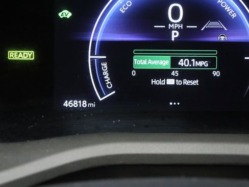 Used 2025 Toyota Camry LE FWD image 39