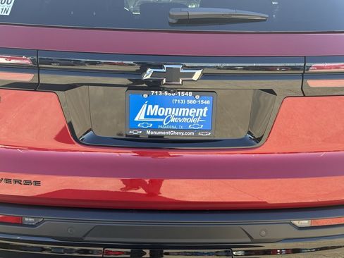 New 2026 Chevrolet Traverse LT w/ Midnight/Sport Edition image 13