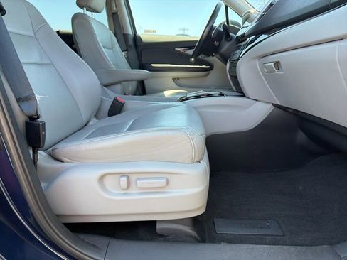 Used 2018 Honda Pilot Touring image 16