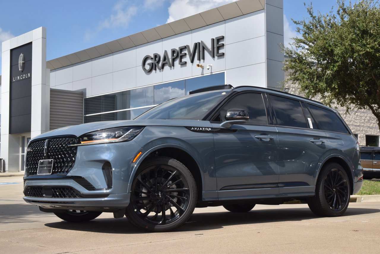 New 2027 Lincoln Aviator Reserve AWD/4WD image 1