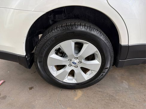 Used 2011 Subaru Outback 2.5i Limited AWD/4WD image 40