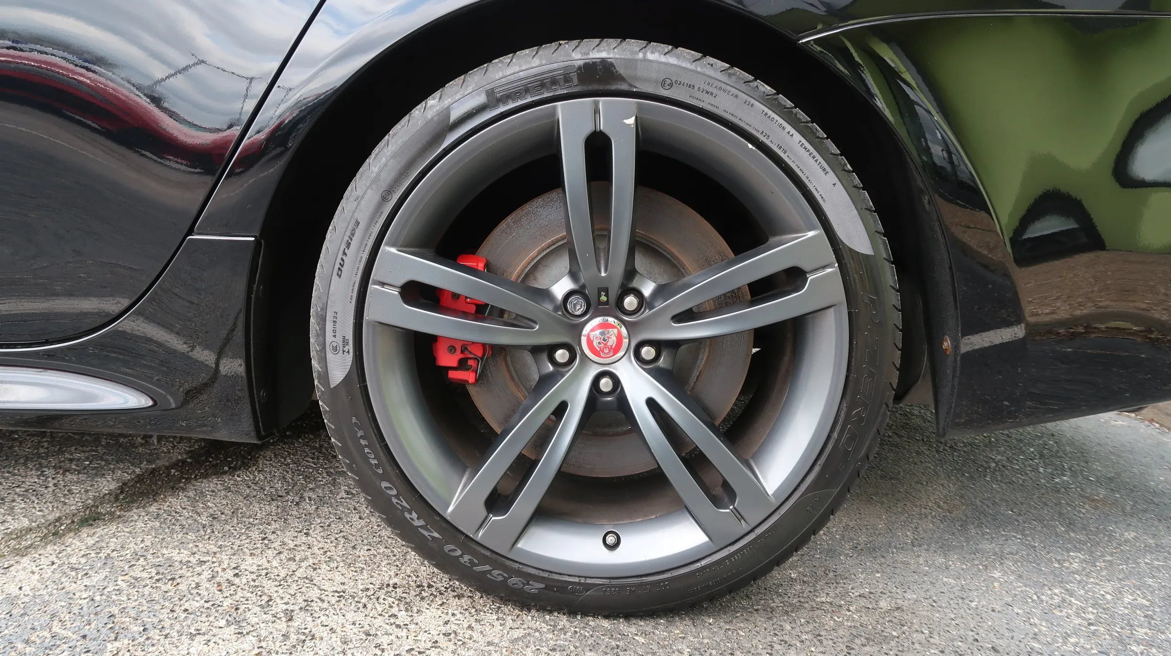 Used 2014 Jaguar XJ R LWB RWD image 57