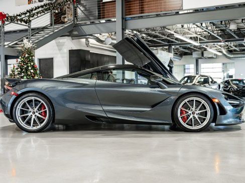 Used 2018 McLaren 720S Performance image 7
