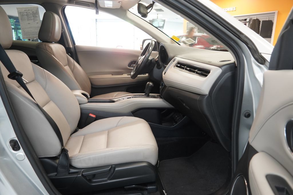 Used 2016 Honda HR-V EX-L image 35