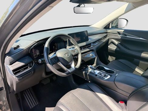 Used 2023 INFINITI QX60 Luxe w/ Cargo Package FWD image 9