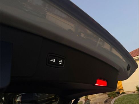 Used 2023 Porsche Cayenne Turbo image 38