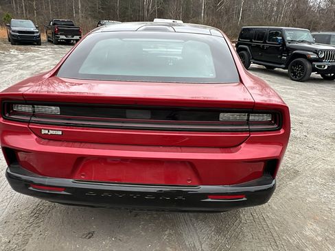 Used 2024 Dodge Charger R/T w/ Plus Group image 9