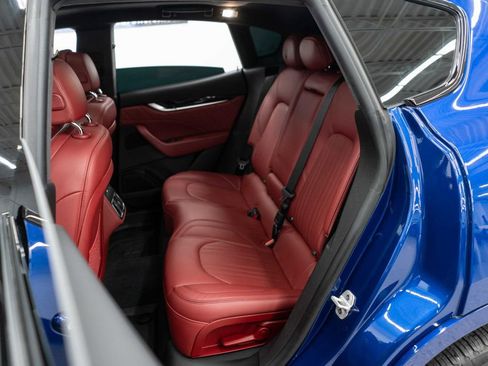 Used 2022 Maserati Levante Modena image 27