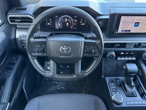 Certified 2024 Toyota Tacoma SR5 AWD/4WD image 14
